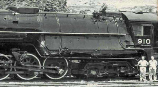 SP&S 910 at Wishram; From Stanton Ganders collection