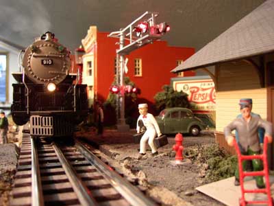 Arriving SP&S 910 at Larry's Tanglewilde layout